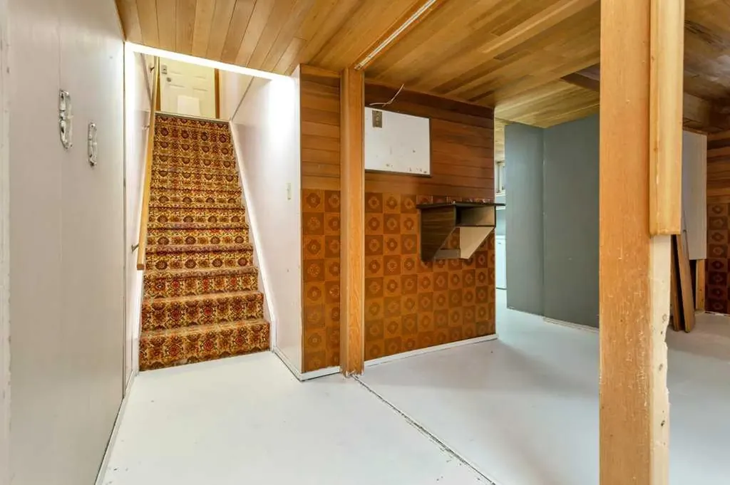 5203 56 Avenue Rimbey AB T0C 2J0