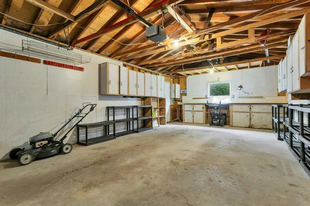 5203 56 Avenue Rimbey AB T0C 2J0