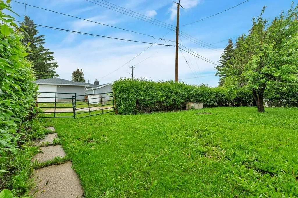 5203 56 Avenue Rimbey AB T0C 2J0