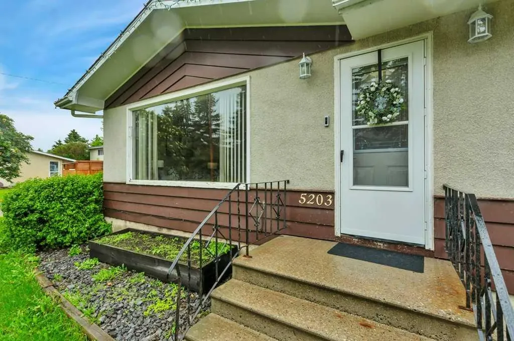 5203 56 Avenue Rimbey AB T0C 2J0