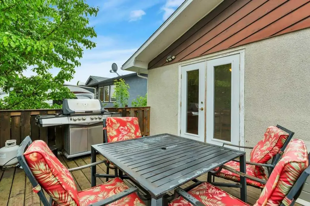 5203 56 Avenue Rimbey AB T0C 2J0