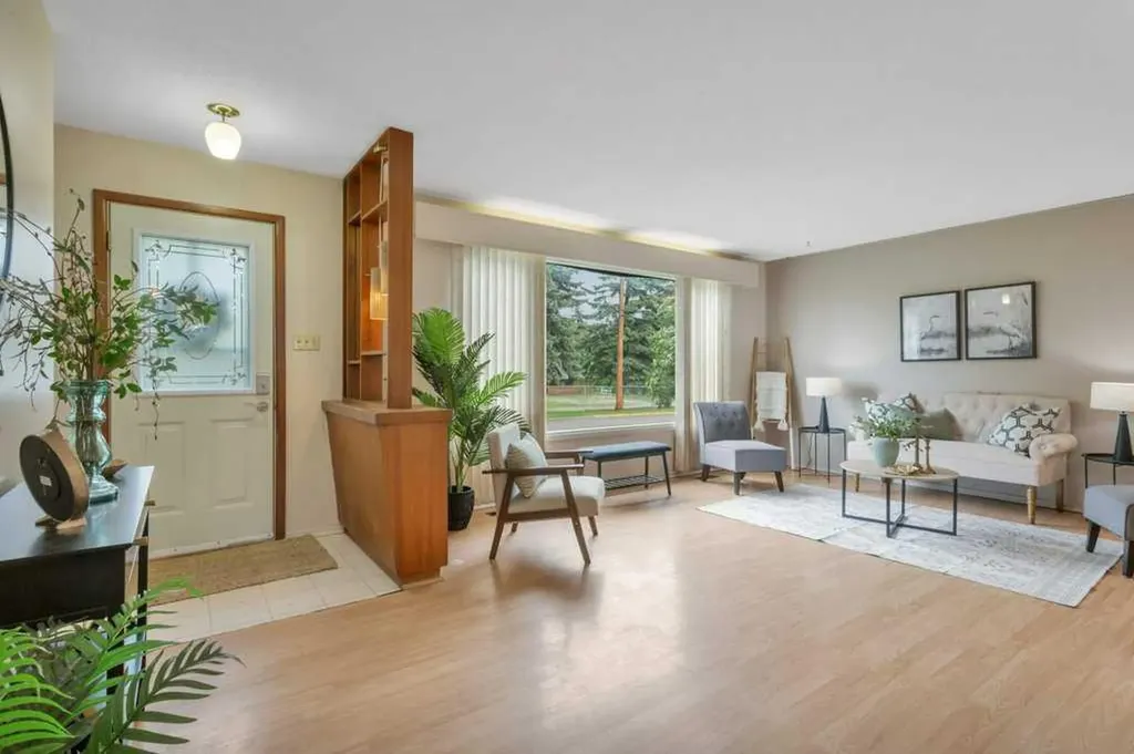 5203 56 Avenue Rimbey AB T0C 2J0