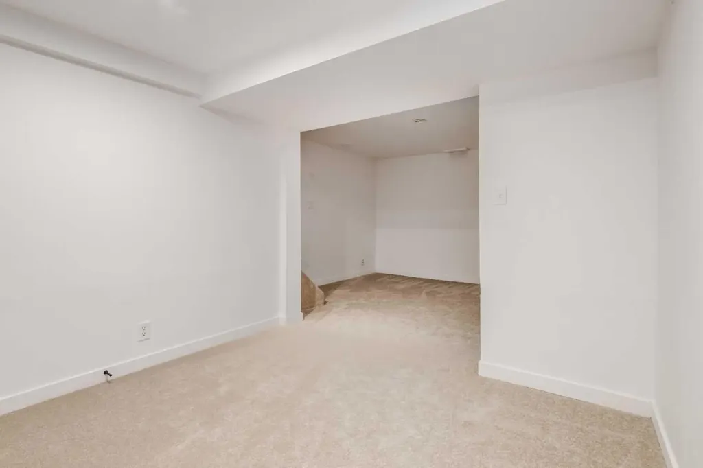 9803 24 Street SW Calgary AB T2V 1S5