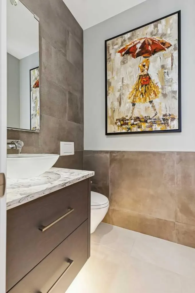 1714 Bowness Road NW Calgary AB T2N 3K2