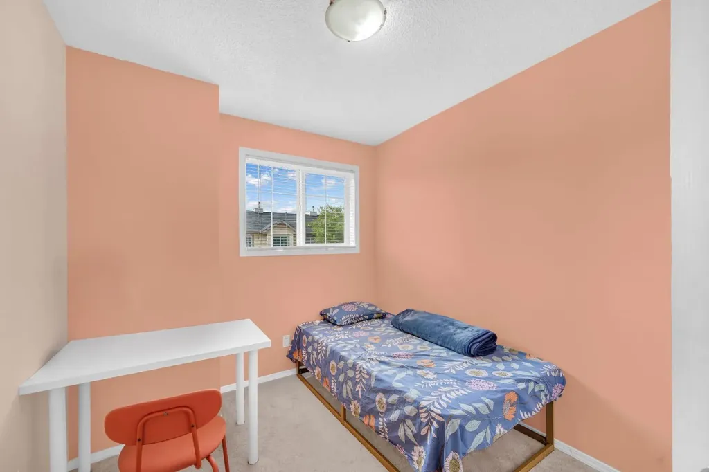 111 Tarawood Lane NE Calgary AB T3J 5C2