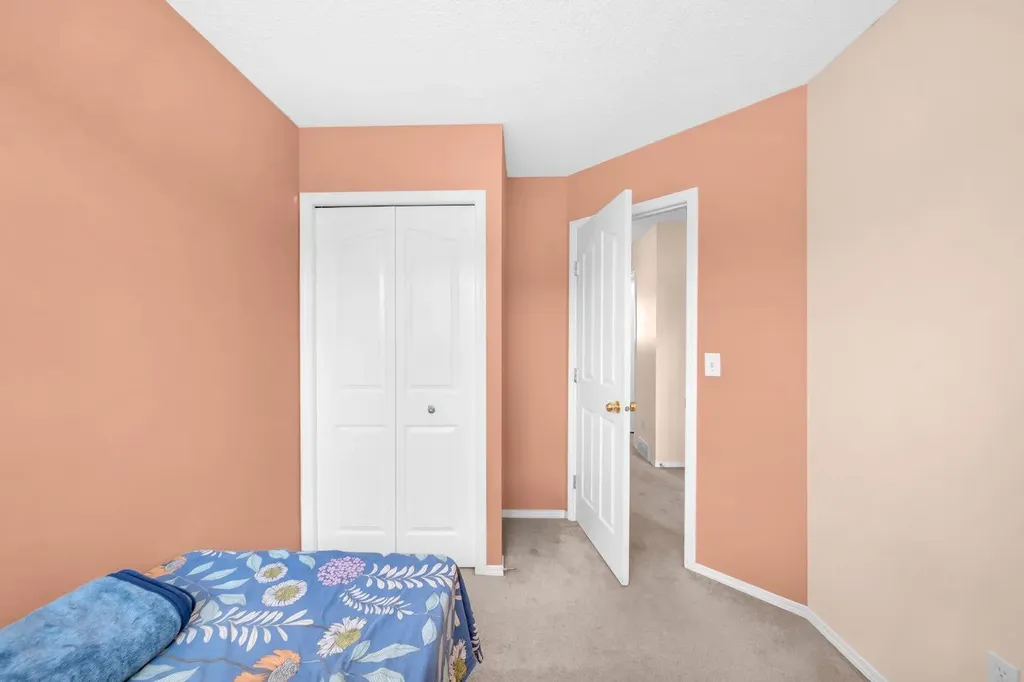 111 Tarawood Lane NE Calgary AB T3J 5C2