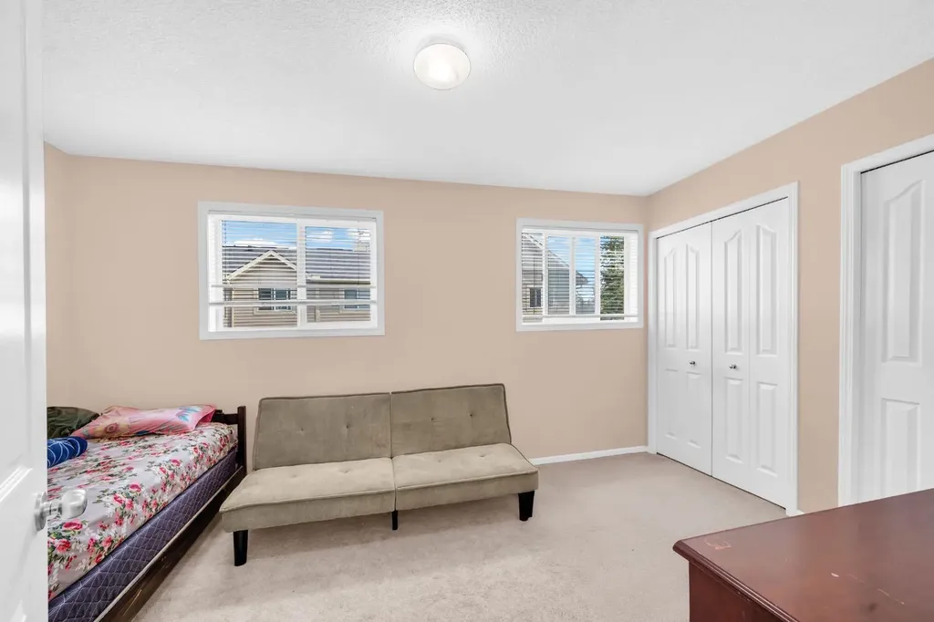 111 Tarawood Lane NE Calgary AB T3J 5C2