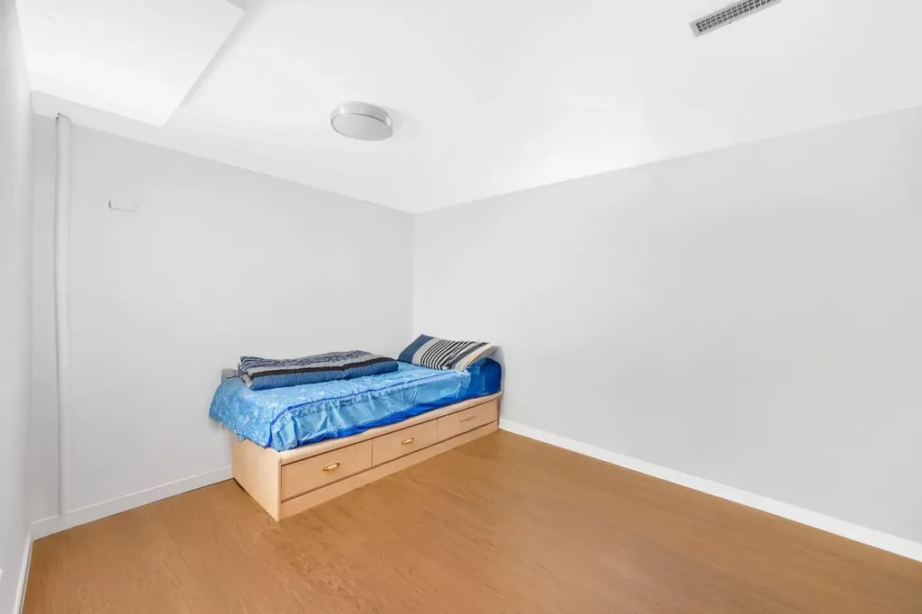 111 Tarawood Lane NE Calgary AB T3J 5C2