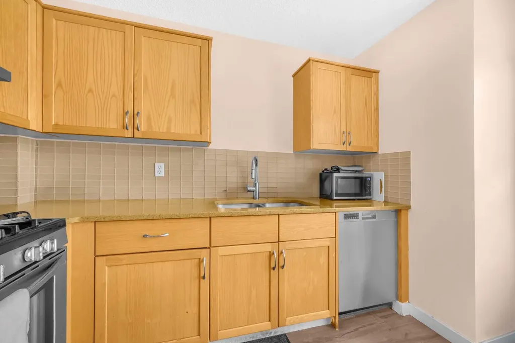 111 Tarawood Lane NE Calgary AB T3J 5C2