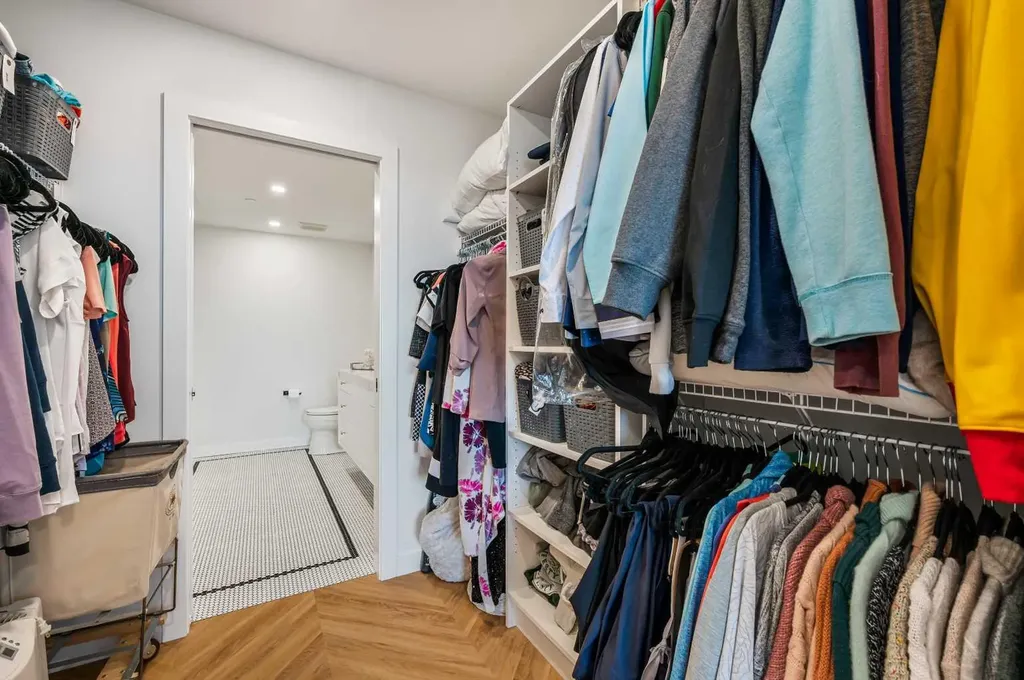 8505 Broadcast Avenue SW Calgary AB T3H 6B5