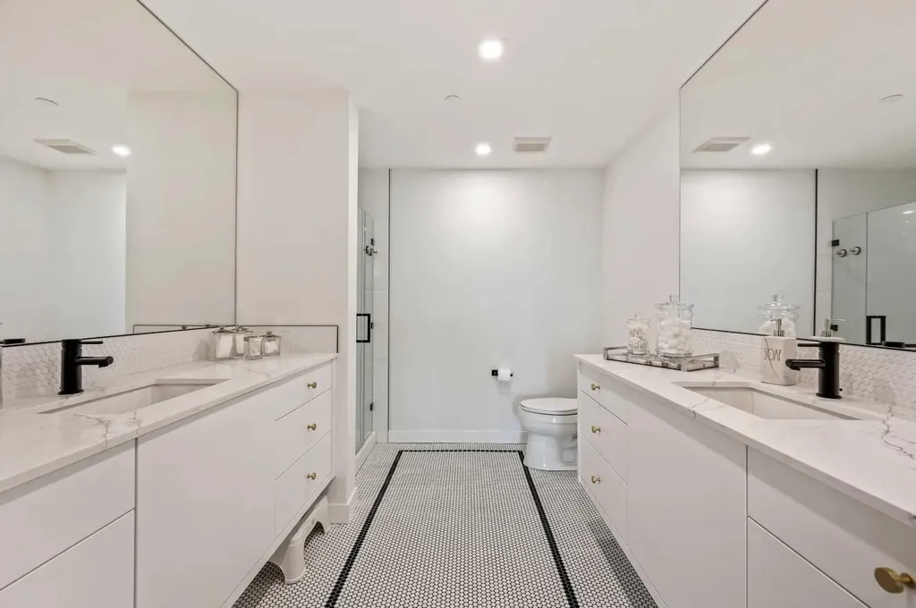 8505 Broadcast Avenue SW Calgary AB T3H 6B5