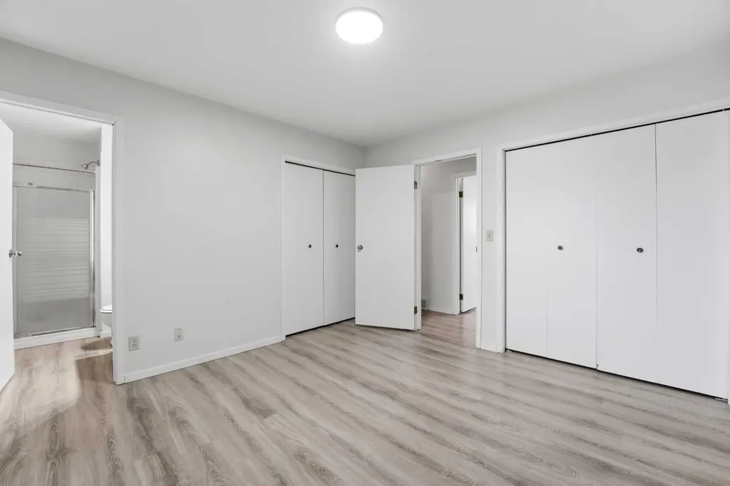 1 Hallgren Avenue Red Deer AB T4N 6P1