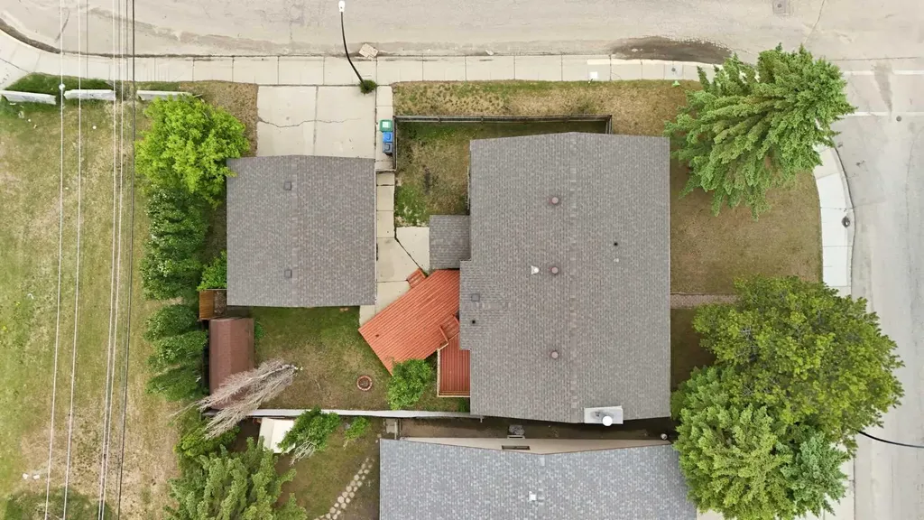 1 Hallgren Avenue Red Deer AB T4N 6P1