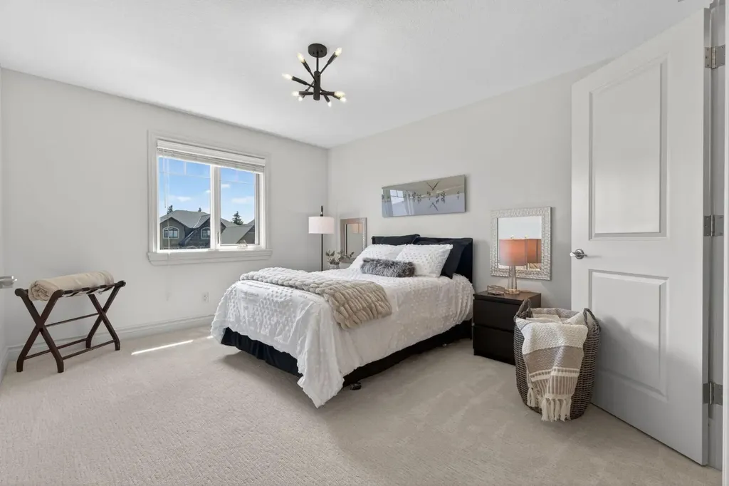 32 Aspen Meadows Manor SW Calgary AB T3H 5Z6