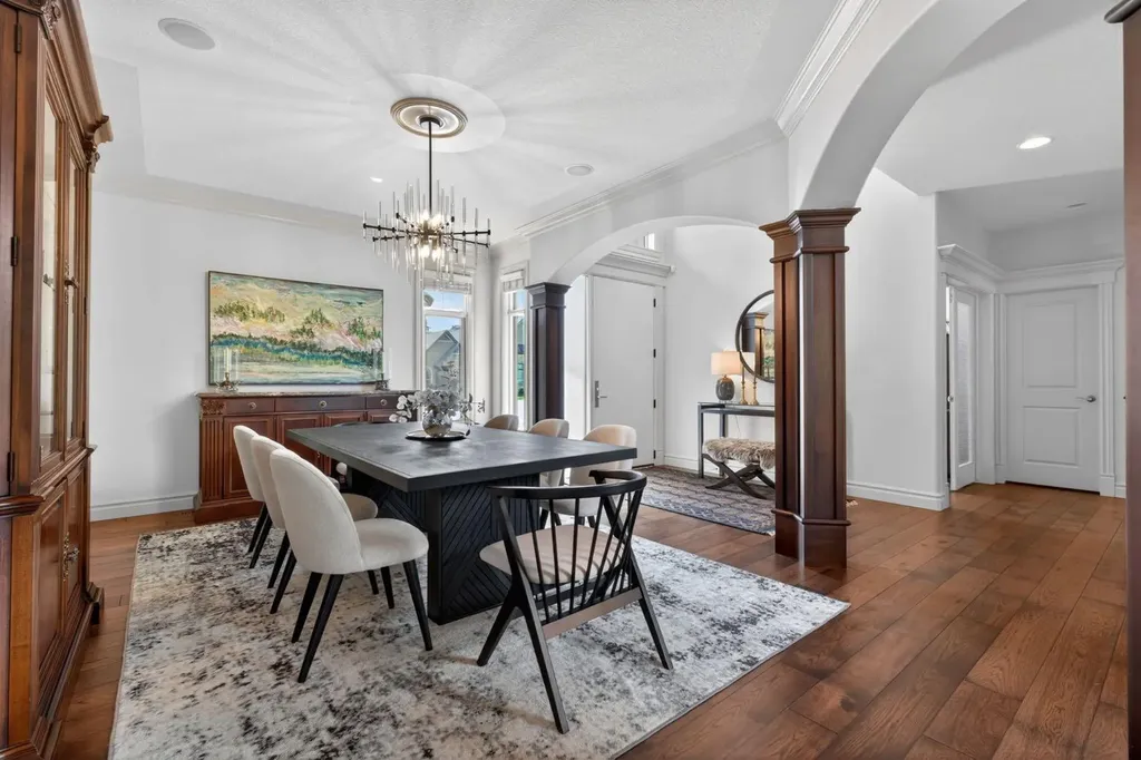 32 Aspen Meadows Manor SW Calgary AB T3H 5Z6