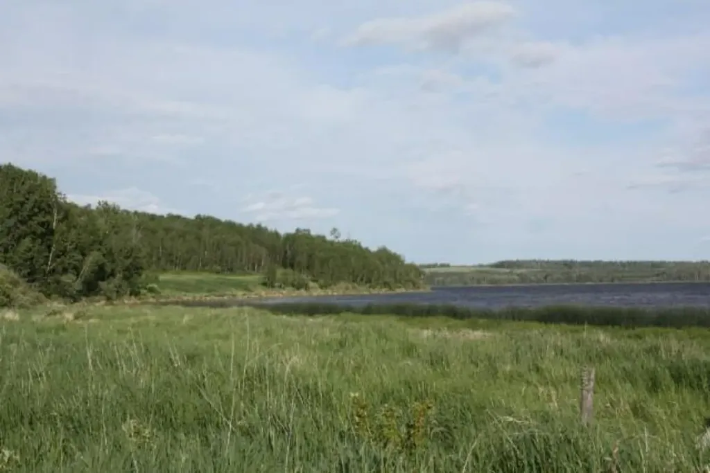 8 Islandview Road Lac La Biche AB T0A 2C1