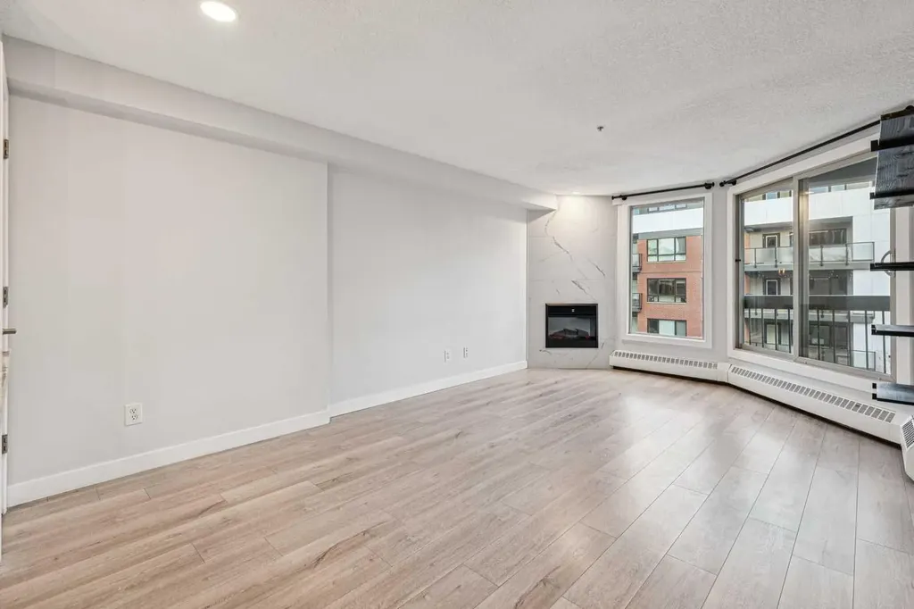 317 19 Avenue SW Calgary AB T2S 0E1