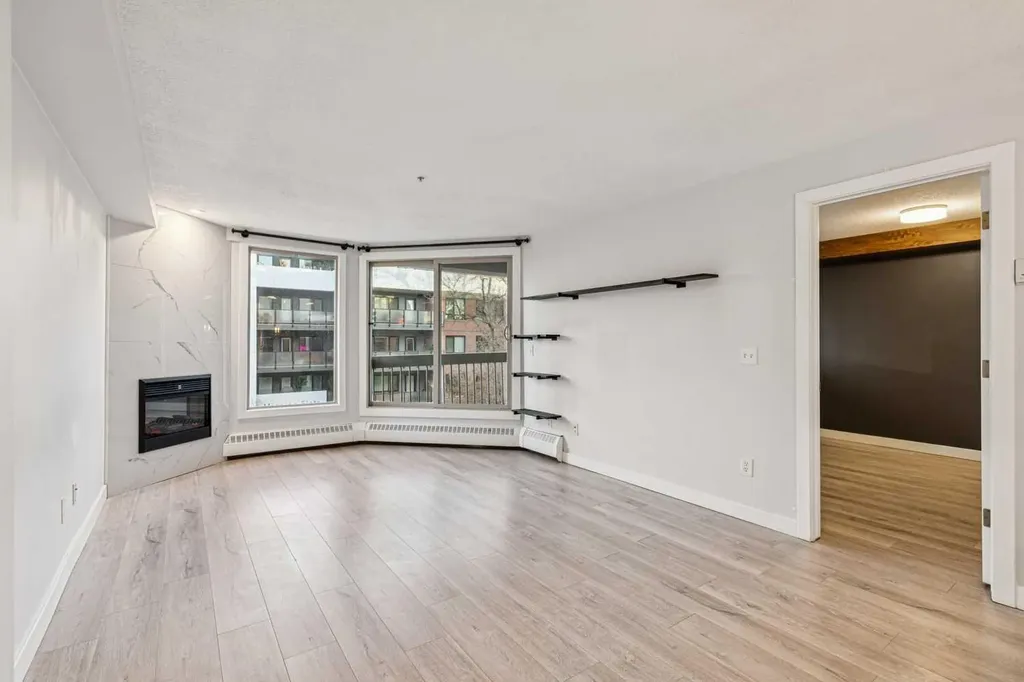 317 19 Avenue SW Calgary AB T2S 0E1