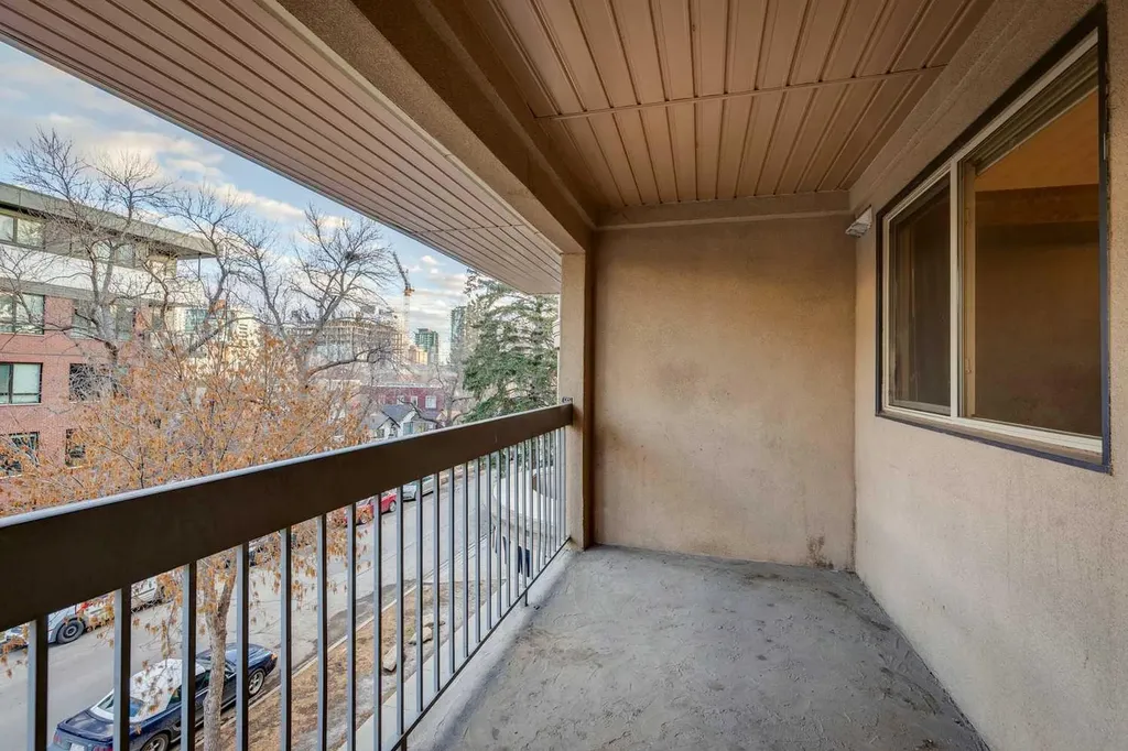 317 19 Avenue SW Calgary AB T2S 0E1