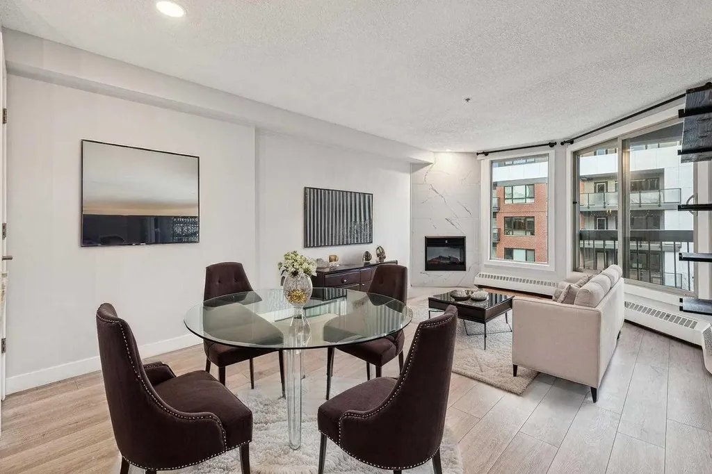 317 19 Avenue SW Calgary AB T2S 0E1