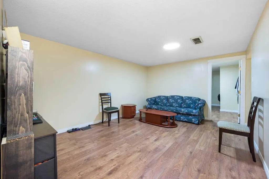5071 Whitestone Way NE Calgary AB T1Y 1T2