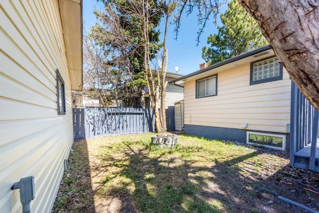5071 Whitestone Way NE Calgary AB T1Y 1T2