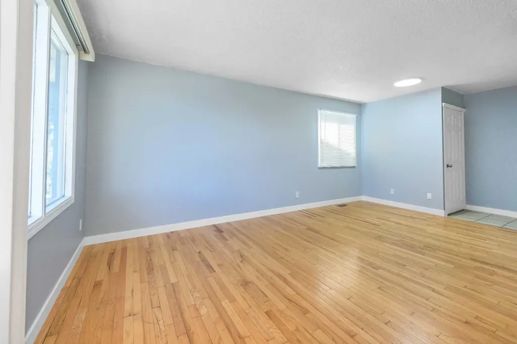 5071 Whitestone Way NE Calgary AB T1Y 1T2