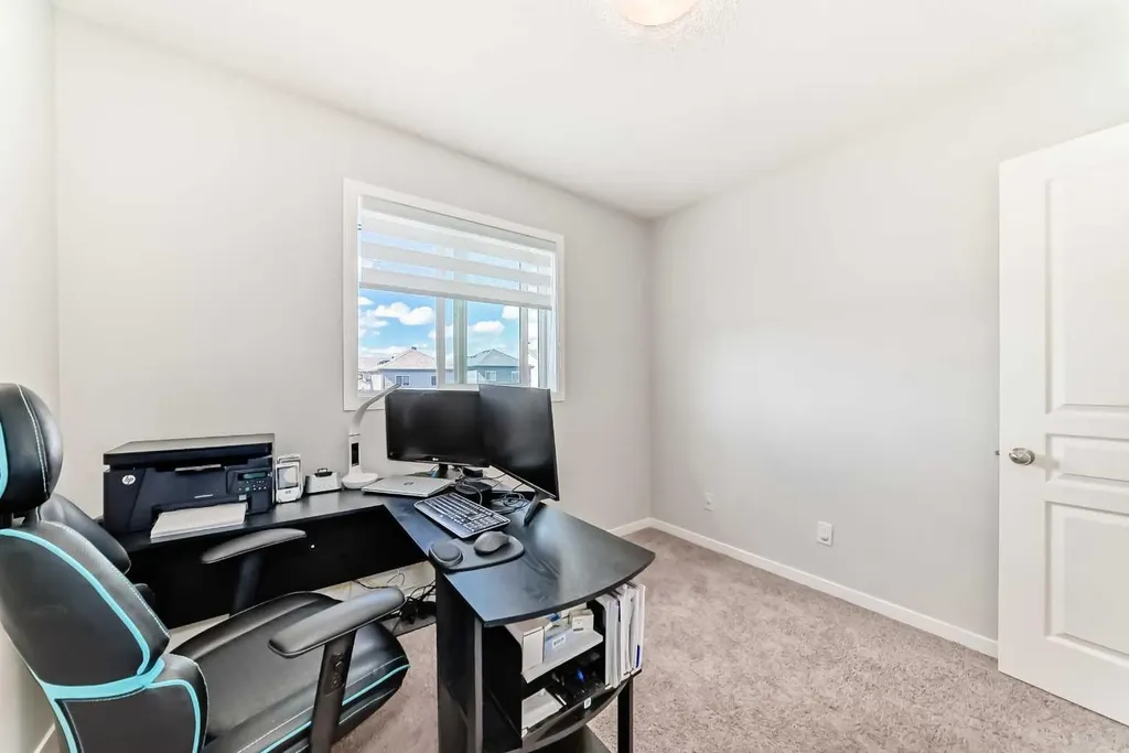 151 Copperpond Rise SE Calgary AB T2Z 1J7