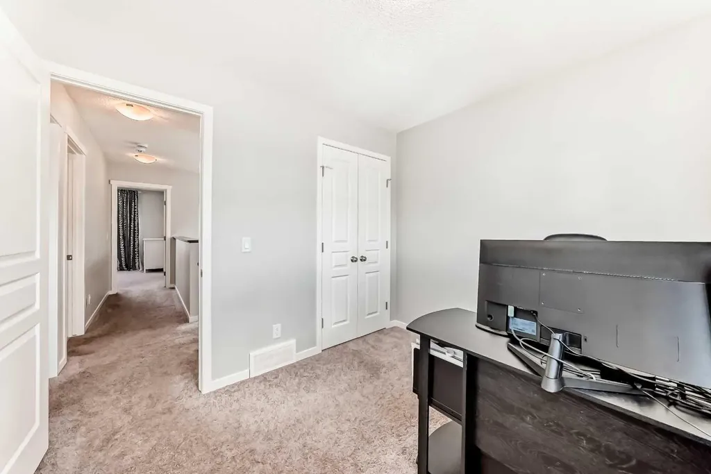 151 Copperpond Rise SE Calgary AB T2Z 1J7
