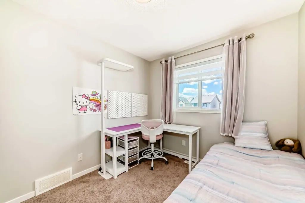 151 Copperpond Rise SE Calgary AB T2Z 1J7