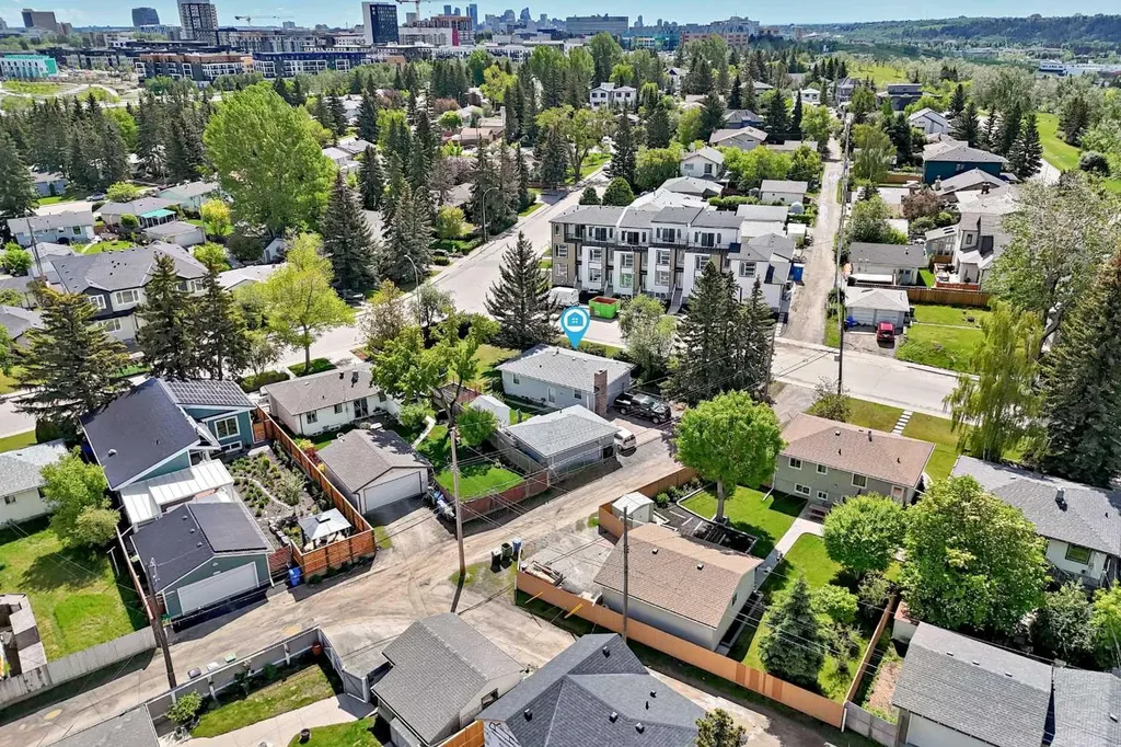 4803 Montana Crescent NW Calgary AB T3B 1E7