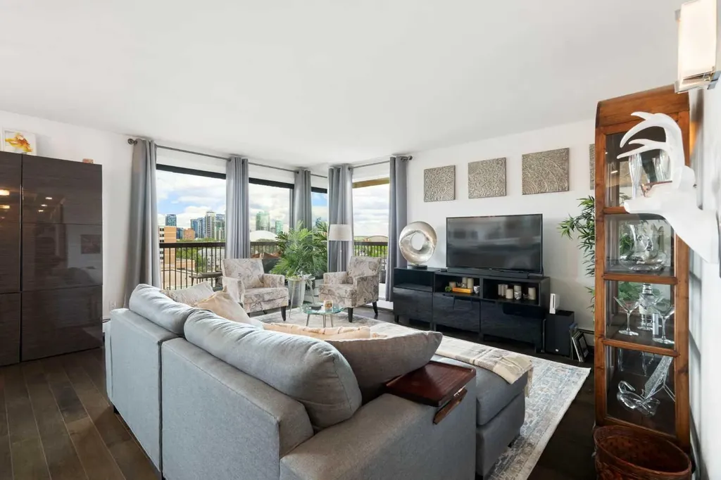 225 25 Avenue SW Calgary AB T2S 2V2