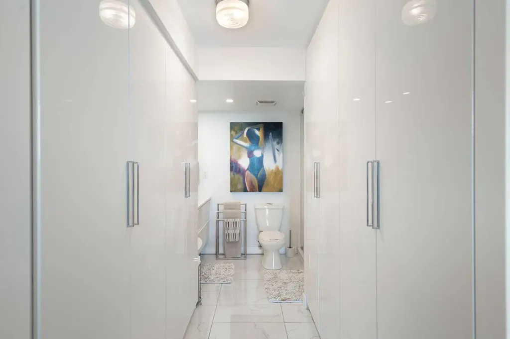 225 25 Avenue SW Calgary AB T2S 2V2