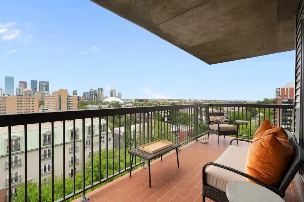 225 25 Avenue SW Calgary AB T2S 2V2