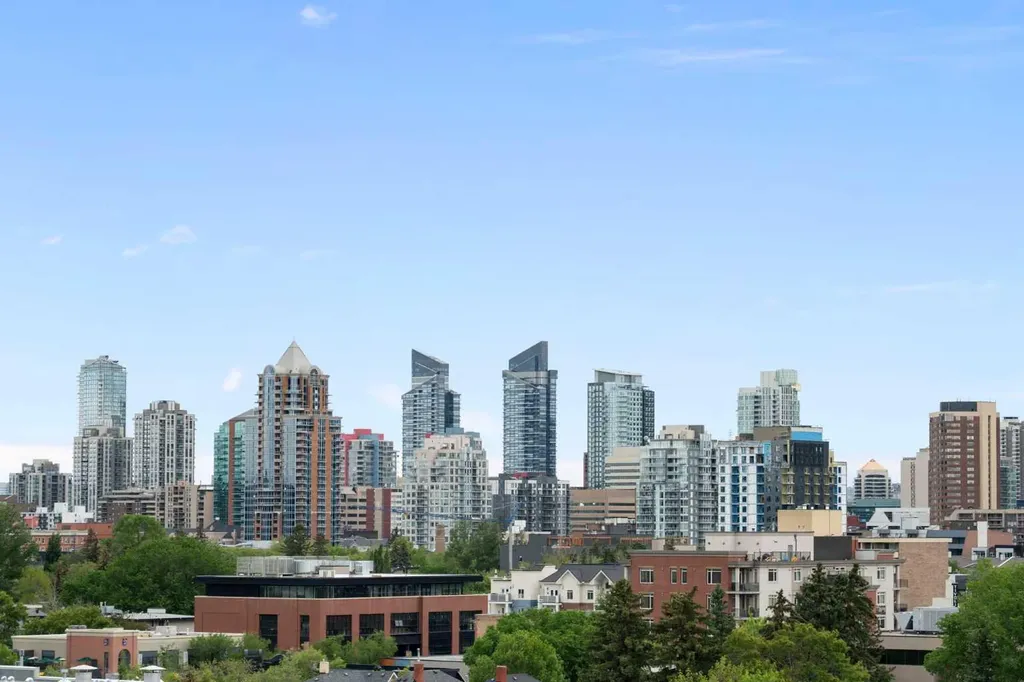 225 25 Avenue SW Calgary AB T2S 2V2
