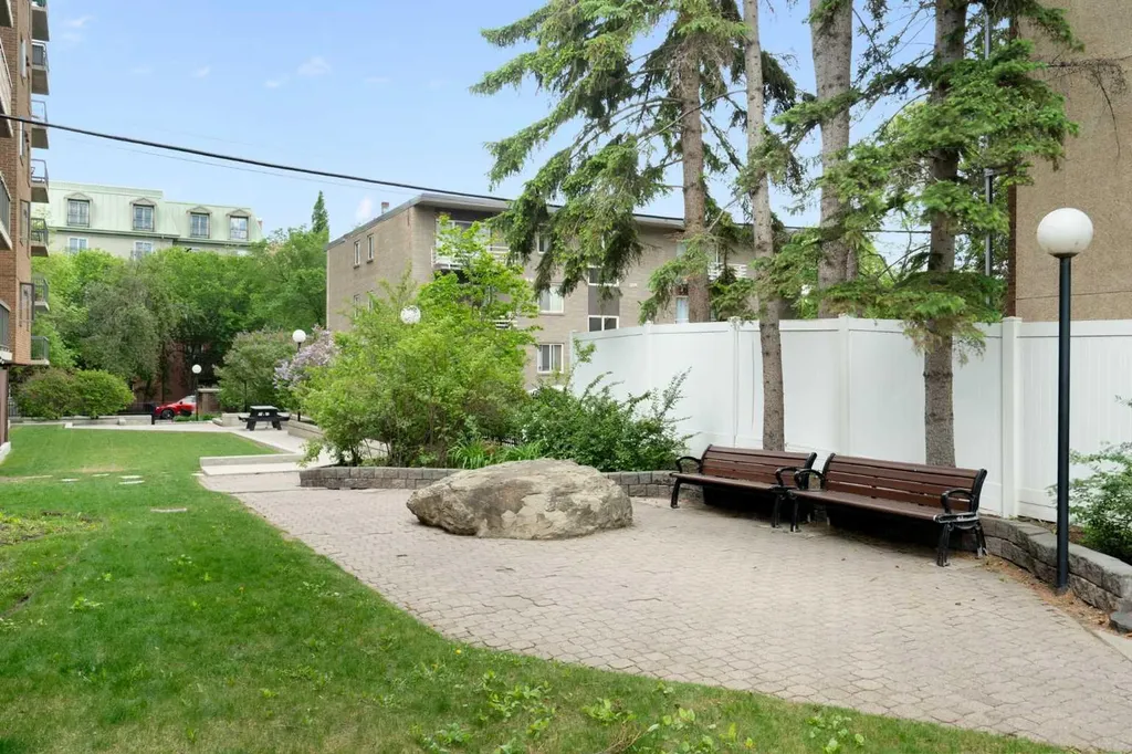 225 25 Avenue SW Calgary AB T2S 2V2
