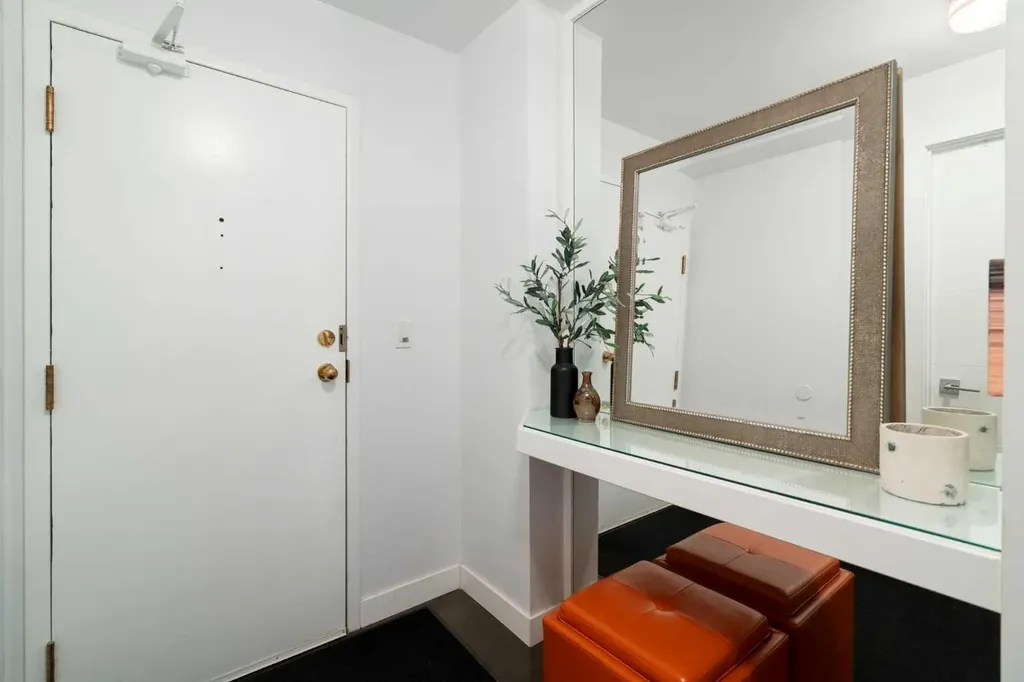 225 25 Avenue SW Calgary AB T2S 2V2
