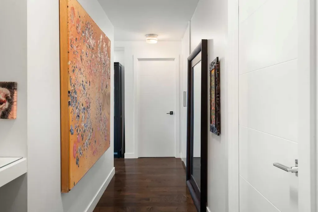 225 25 Avenue SW Calgary AB T2S 2V2