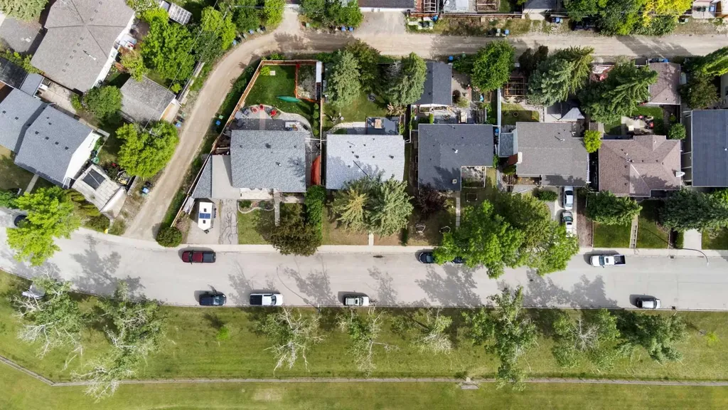 1140 105 Avenue SW Calgary AB T2W 0B1