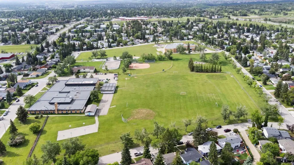 1140 105 Avenue SW Calgary AB T2W 0B1