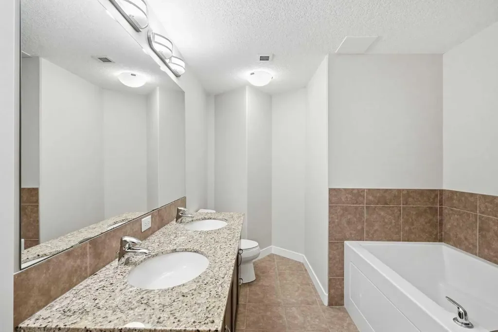 16 Varsity Estates Circle NW Calgary AB T3A 2C5