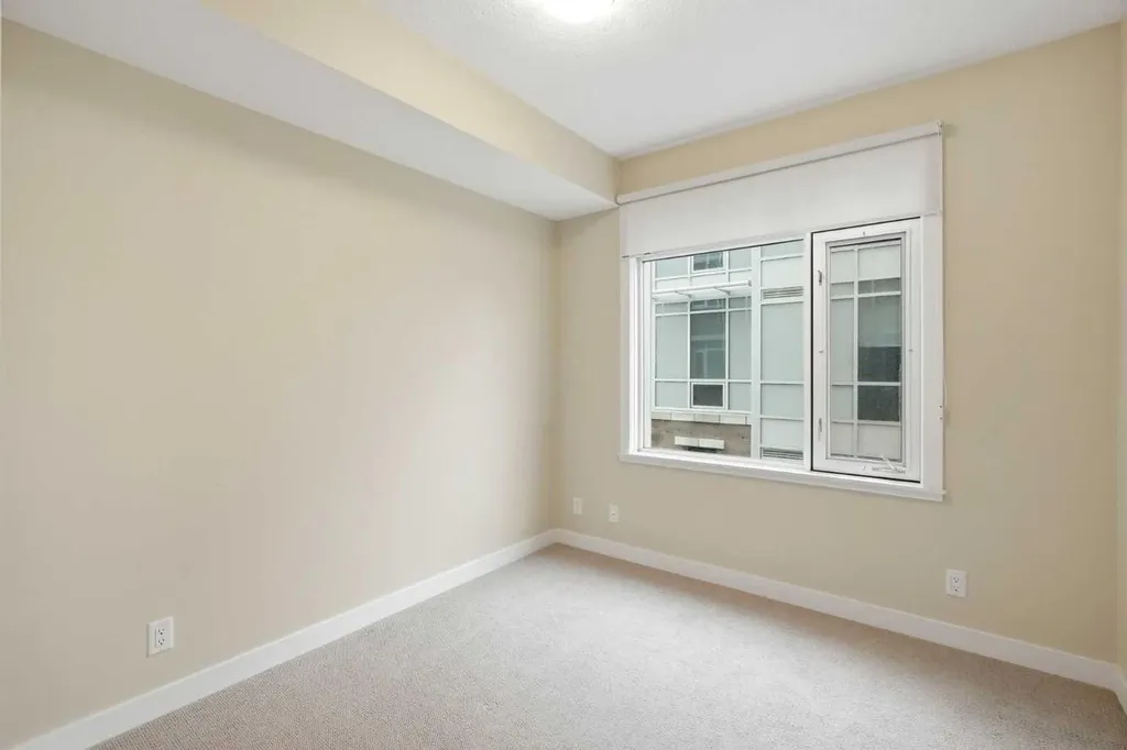 16 Varsity Estates Circle NW Calgary AB T3A 2C5