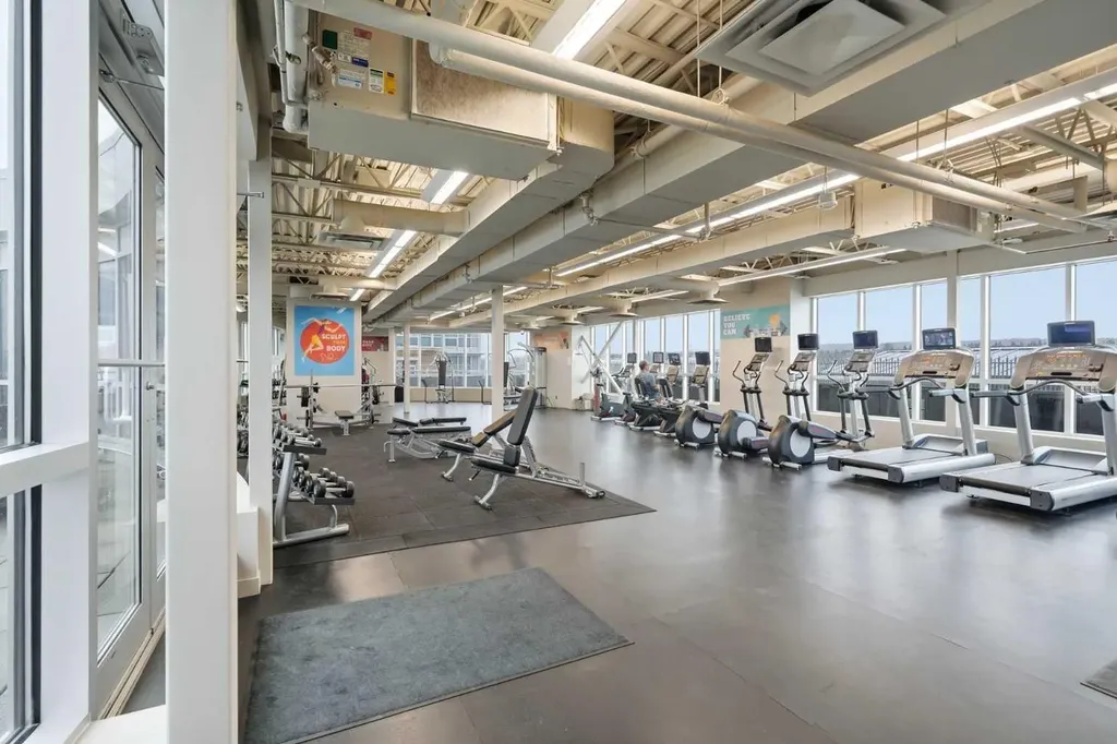 16 Varsity Estates Circle NW Calgary AB T3A 2C5