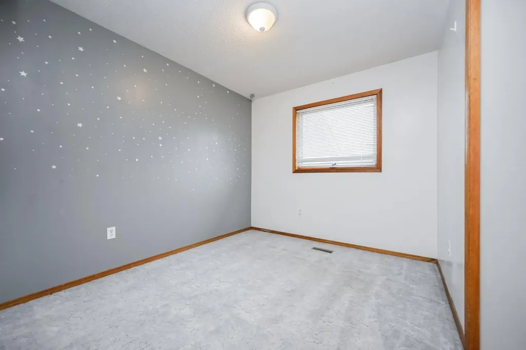 6317 Poplar Drive Grande Prairie AB T8W2G4
