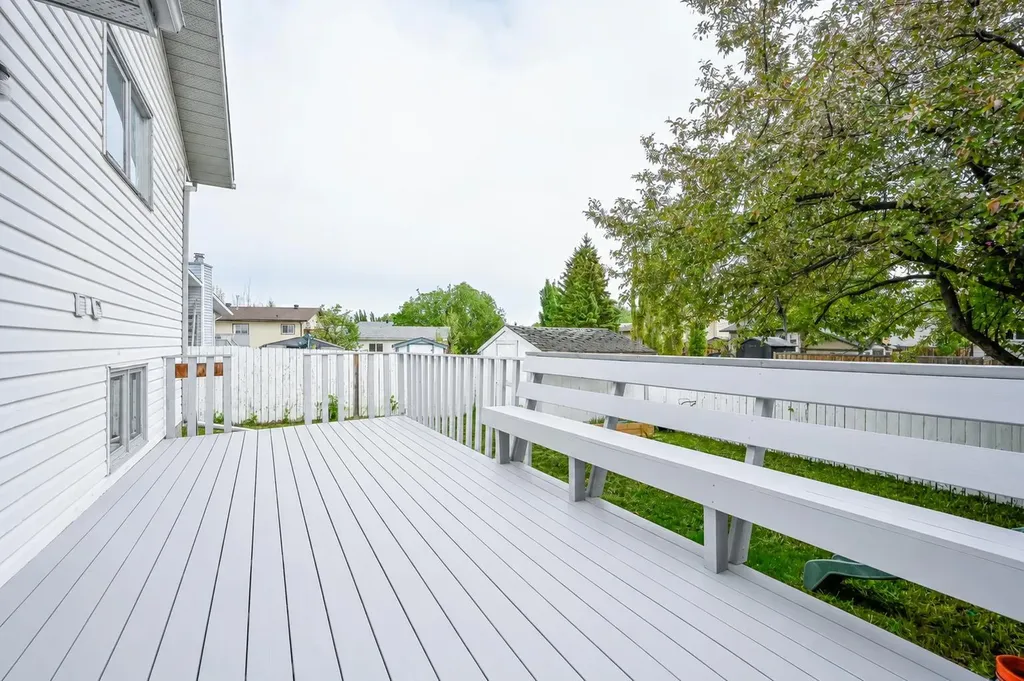 6317 Poplar Drive Grande Prairie AB T8W2G4