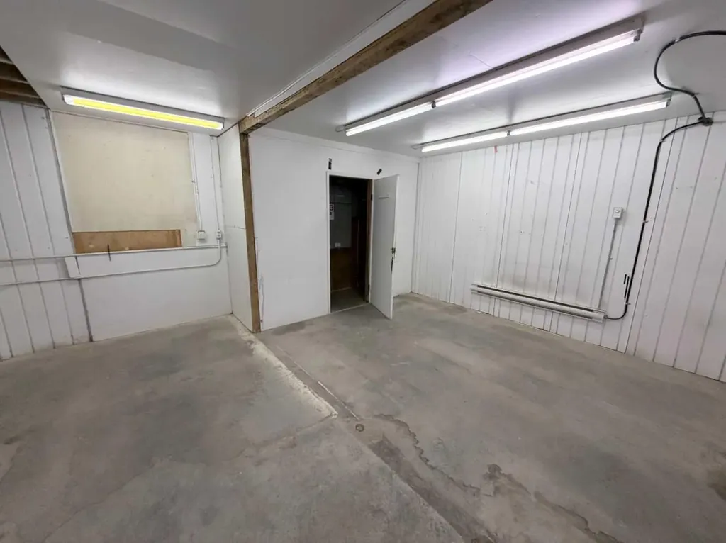 10946 89 Avenue Grande Prairie AB T8V 4W4