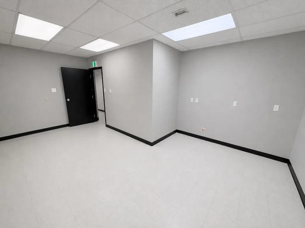 10946 89 Avenue Grande Prairie AB T8V 4W4