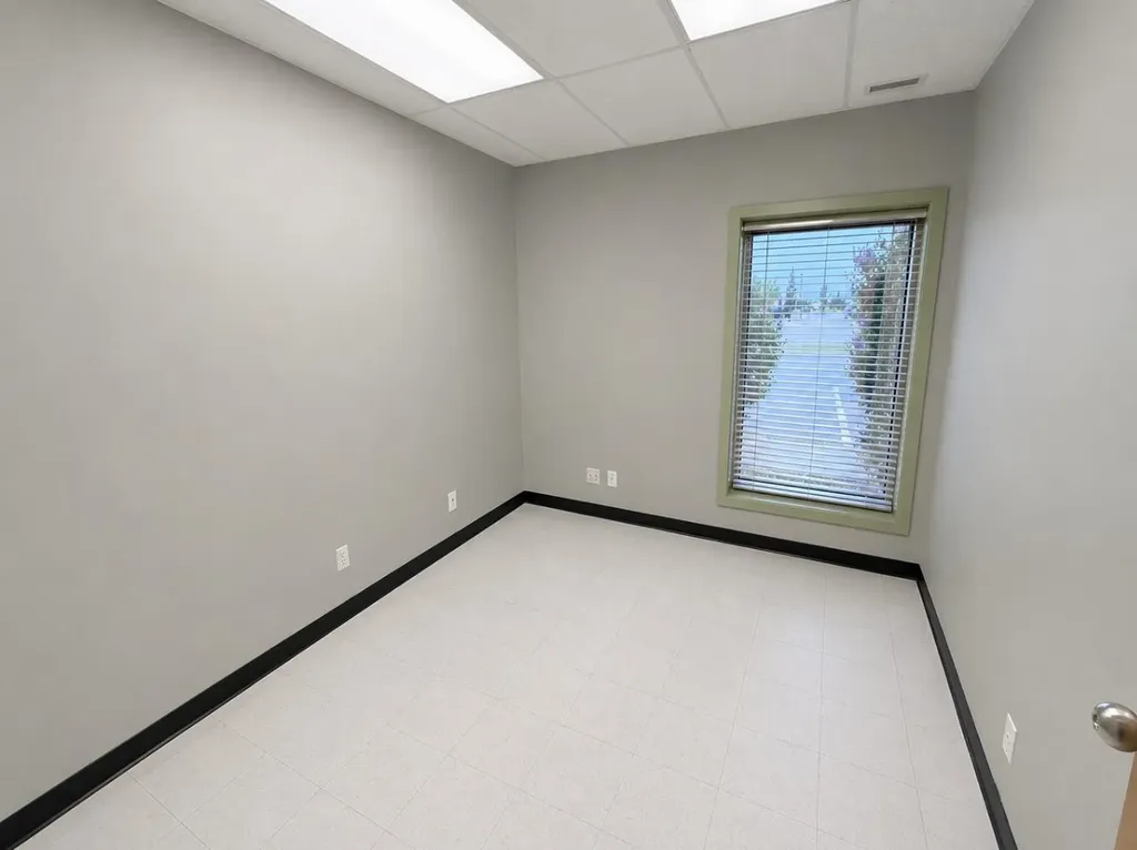 10946 89 Avenue Grande Prairie AB T8V 4W4