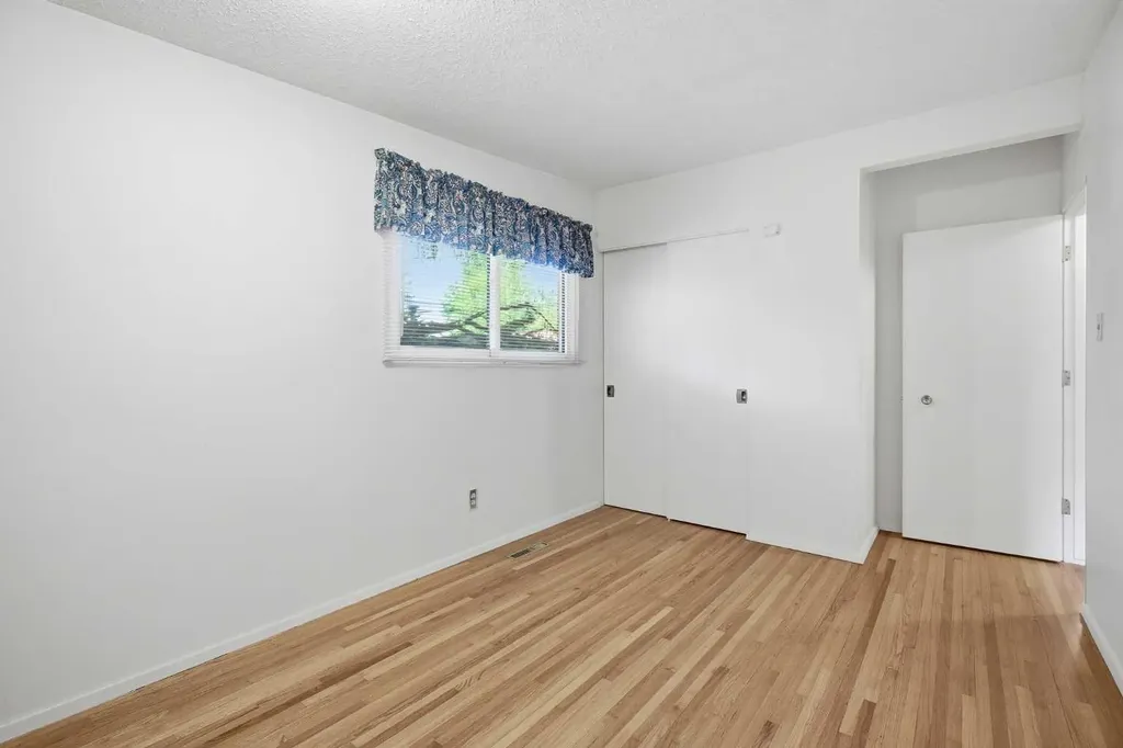 3227 Boulton Road NW Calgary AB T2L 1M2