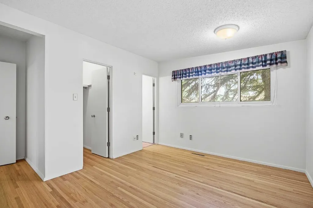 3227 Boulton Road NW Calgary AB T2L 1M2